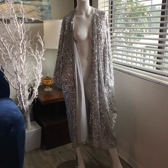 Torrid Silver Sequin Kimono Duster - Picture 5 of 7